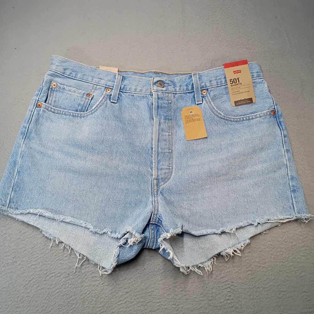 Levis 501 Cutoff Shorts Womens 34 Light Wash Distressed Raw Hem Y2K NWT - Picture 2 of 7